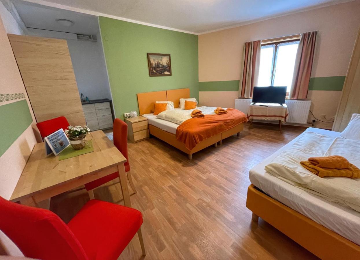 Pension Goeschlberger Mondsee Εξωτερικό φωτογραφία